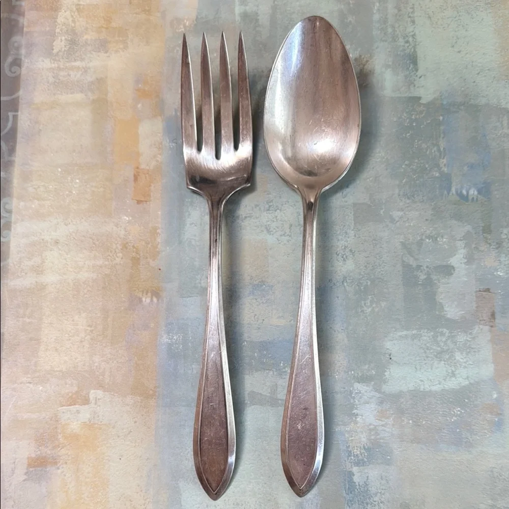 Wm. Rogers Elegant Silver Fork and Spoon Set